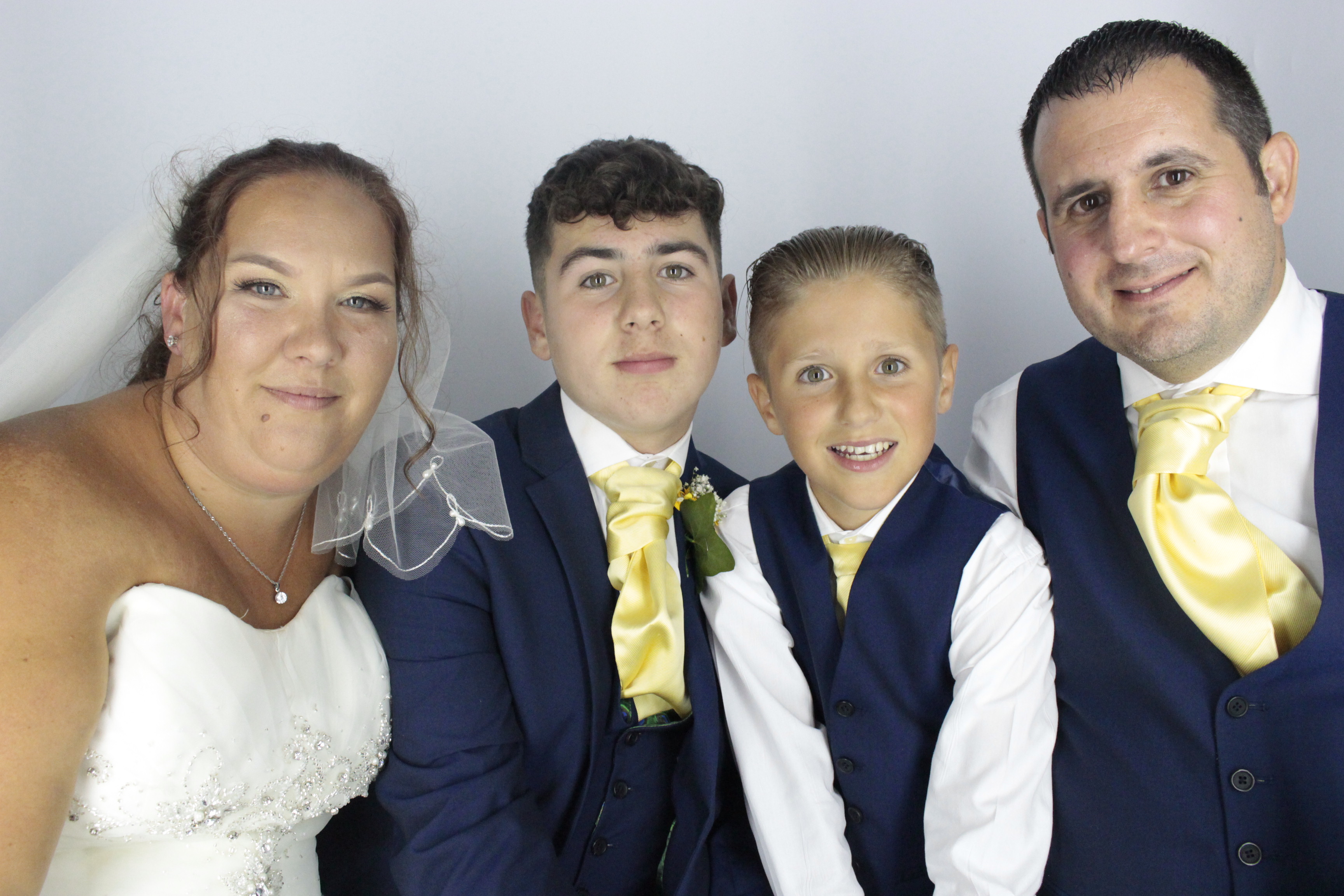  Heather & Daniel's Wedding | View more photos from the event at gallery.myphotoboothexperience.co.uk/u/MyPhotoBoothExperienceLtd/Heather-Daniels-Wedding